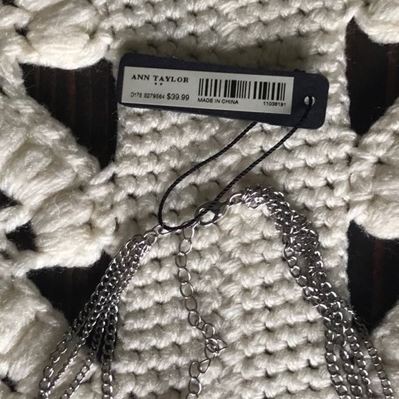 Ann Taylor NWT Ann Taylor Beaded Chain Necklace - Picture 4 of 8